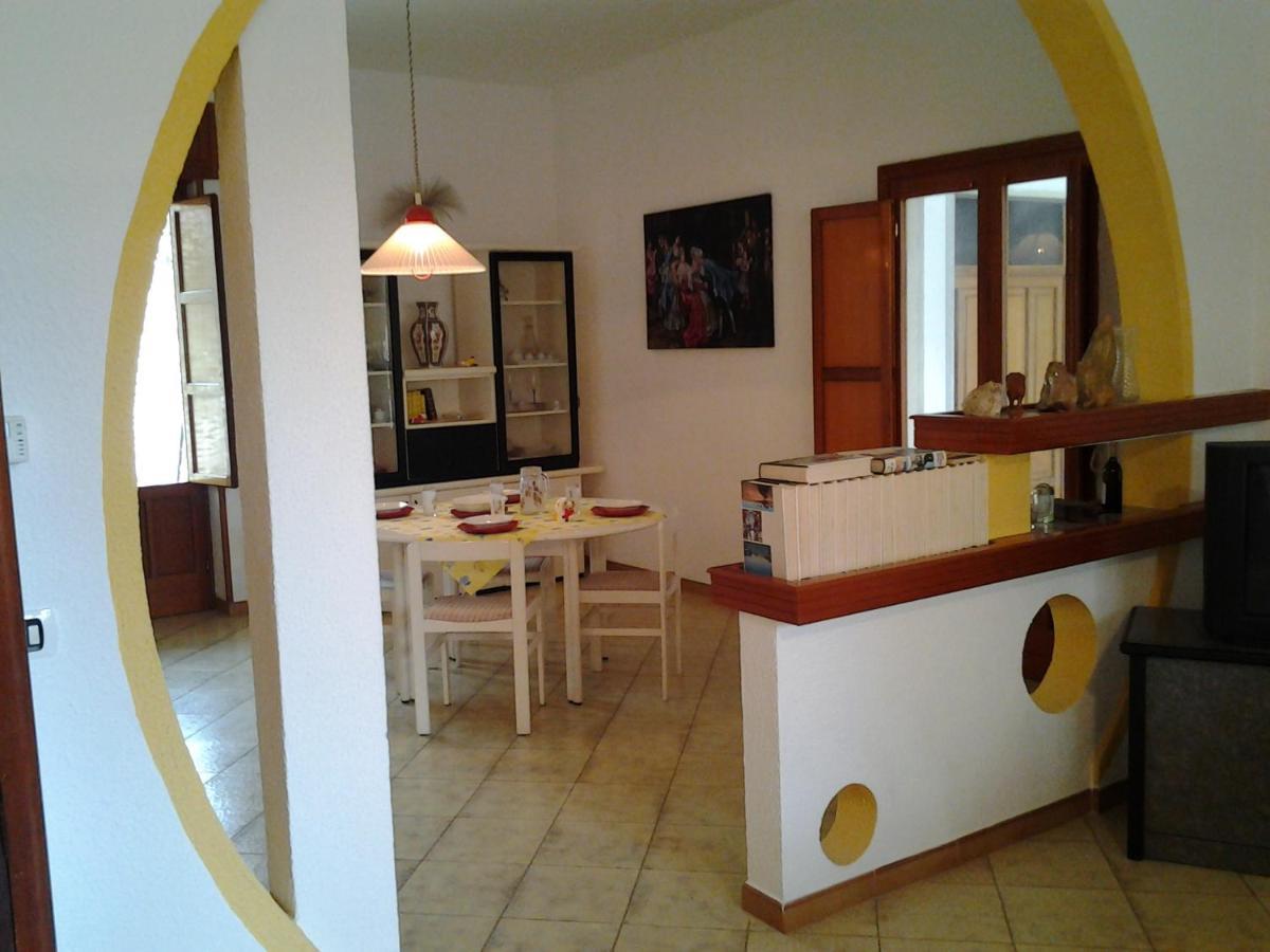 La Baronessa Villa Tiggiano Luaran gambar