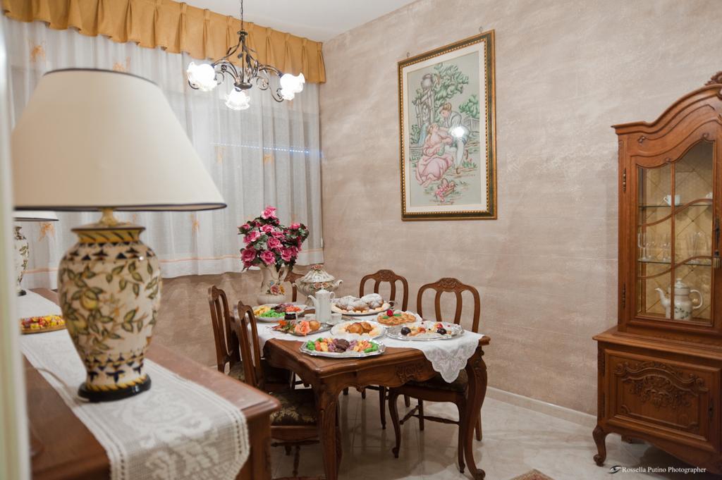 La Baronessa Villa Tiggiano Bilik gambar