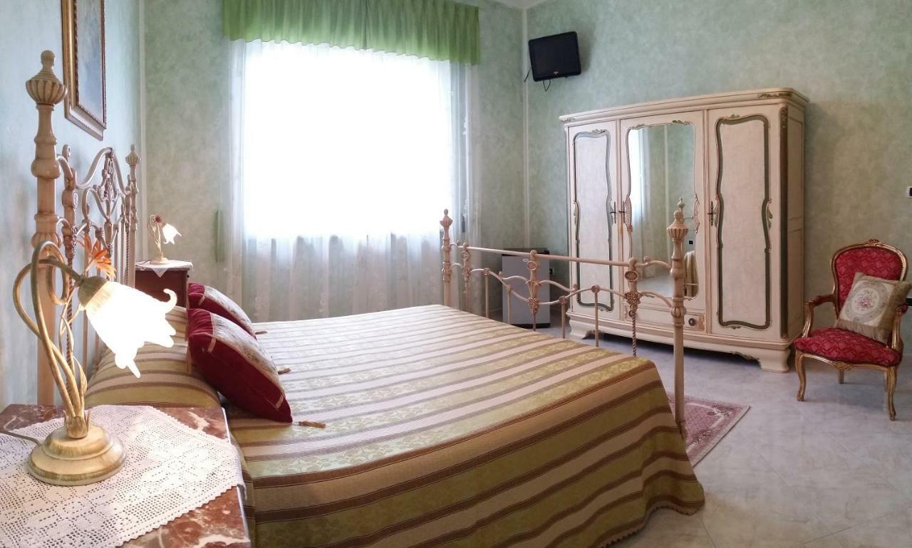 La Baronessa Villa Tiggiano Luaran gambar